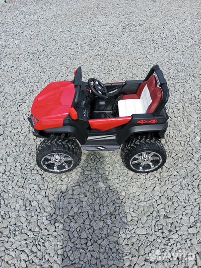 Детский электромобиль новый