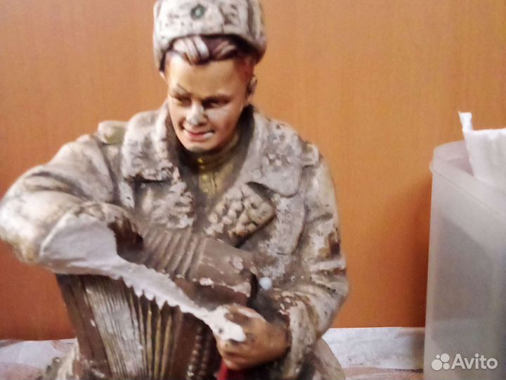 Статуэтка гипсовая 
