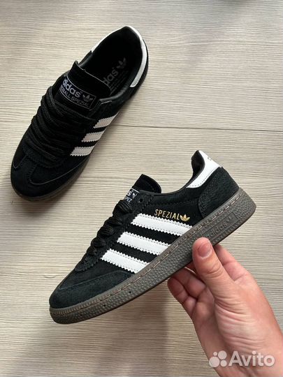 Кроссовки женские adidas handball spezial black