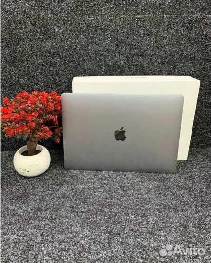 MacBook Pro 13 (2016) i5 8gb 256gb