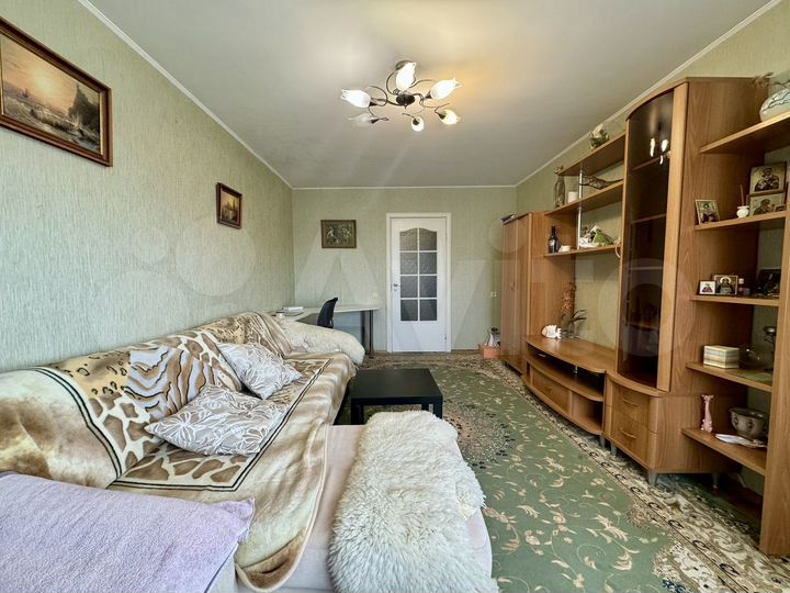 3-к. квартира, 80 м², 9/14 эт.