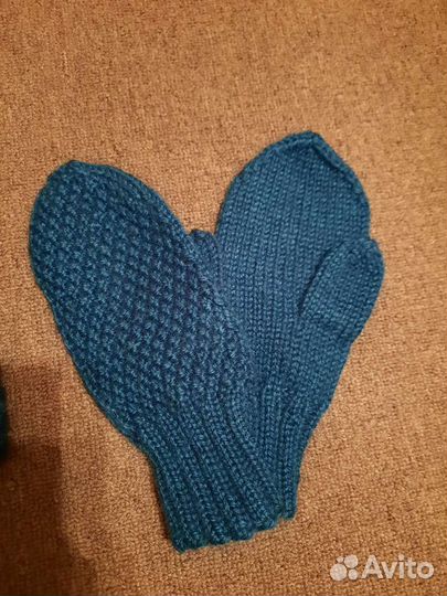 Женский шарф (снуд) и варежки