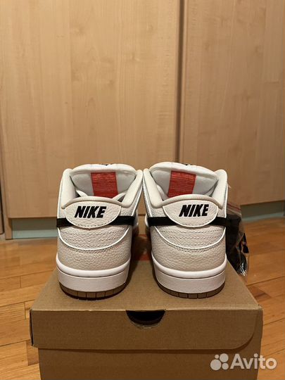 Кроссовки Nike SB Dunk Low White Gum