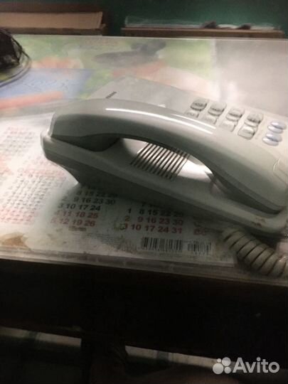Продам телефон кнопочный