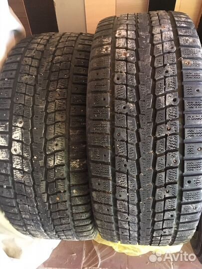 Dunlop SP Winter Ice 07 215/55 R16 97T