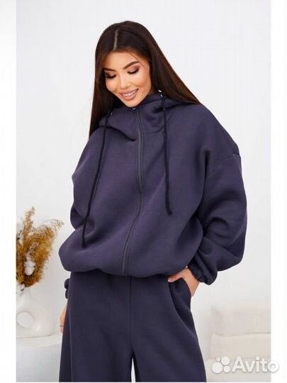 Костюм спортивный женский новый