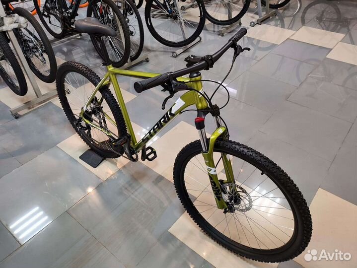 Stark Hunter 29.3 HD