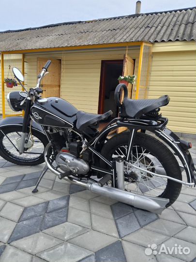 Мотоцикл иж 49