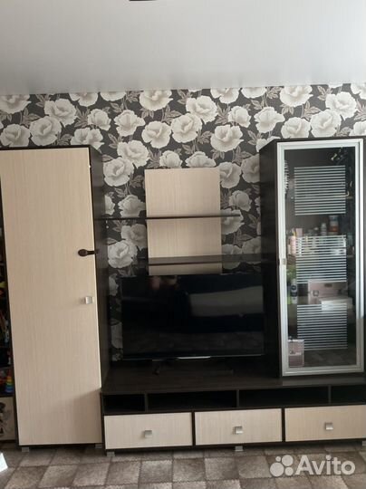 Стенка в гостиную