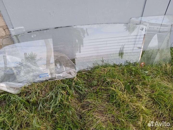 Стекла газ 3110