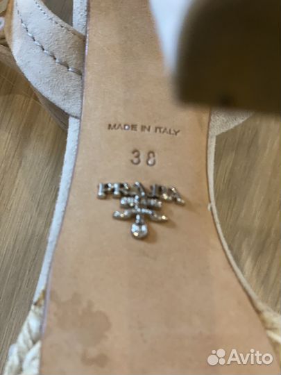 Босоножки prada 38