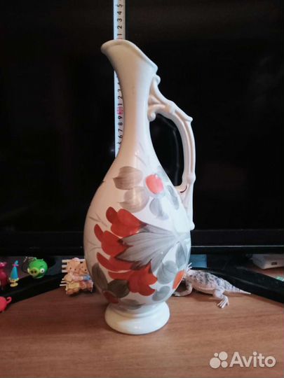 Кувшин старинный