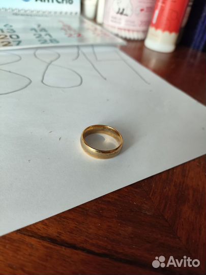 Позолоченное кольцо с гравировкой