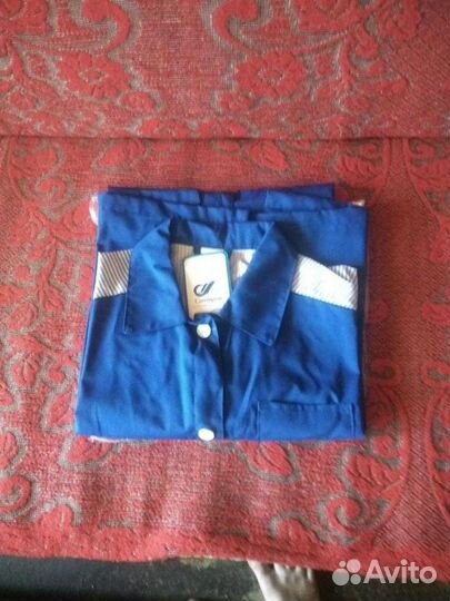 Халаты женские рабочие три штуки