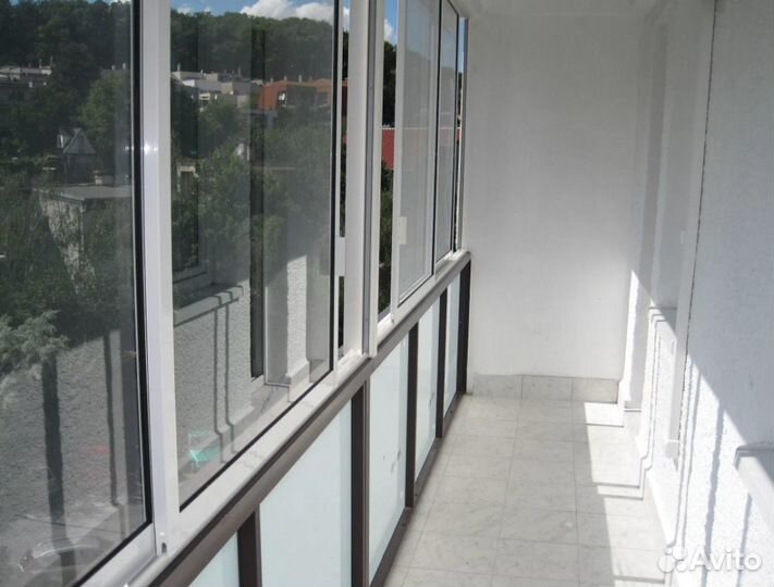 Остекление раздвижное с расширением