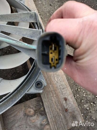 Вентилятор охлаждения радиатора Citroen Berlingo m