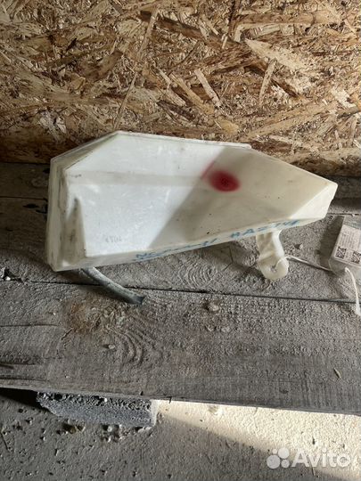 Расширительный бачок Nissan Stagea M35