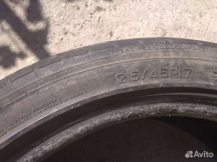 Kumho Ecsta Supra 712 215/45 R17 и 255/45 R17