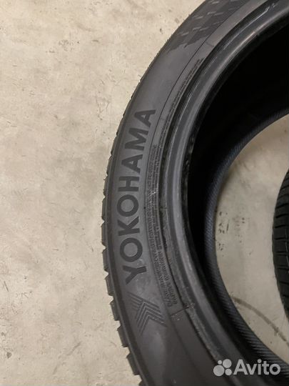 Yokohama BluEarth Winter V905 275/45 R21 и 315/40 R21