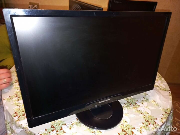 Монитор lenovo 21' и LG 17'