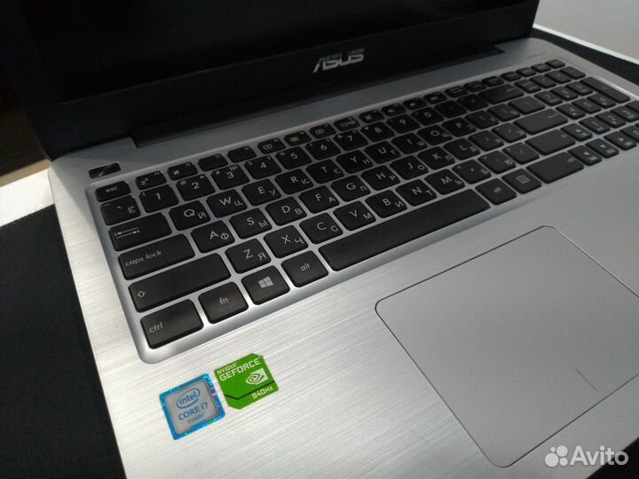 Asus i7 8gb 940mx ssd+hdd