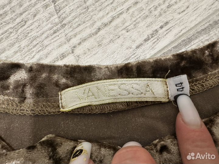 Костюм женский 42