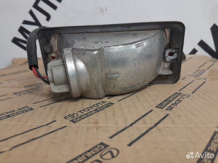 Фонарь противотуманный задний Toyota Rav4 30