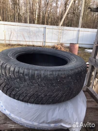 Nokian Tyres Hakkapeliitta 8 SUV 215/65 R16