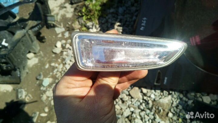 Повторитель на крыло правый Opel Astra J 68 A14XER