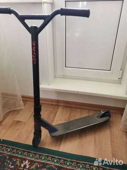 Трюковой самокат