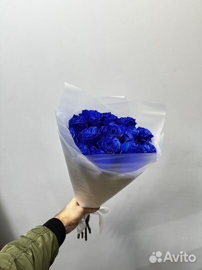 Синие розы радужная роза черная роза