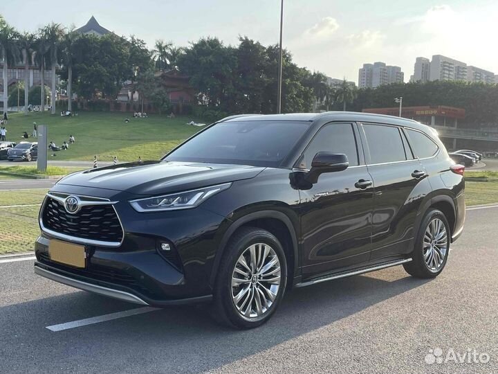 Toyota Highlander 2.5 AT, 2022, 44 000 км