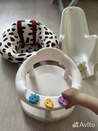 Стульчик и горка для купания, кресло