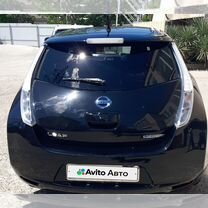 Nissan Leaf AT, 2015, 151 000 км, с пробегом, цена 788 000 руб.