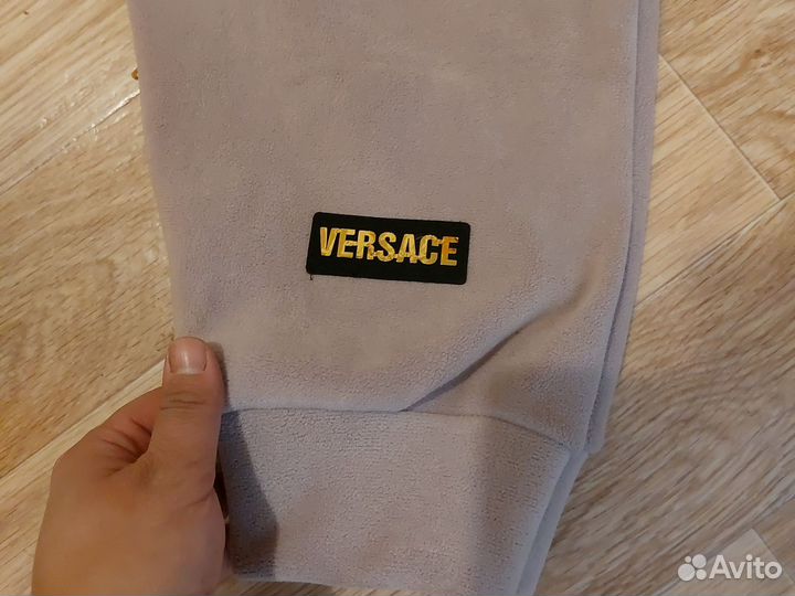 Спортивный костюм женский