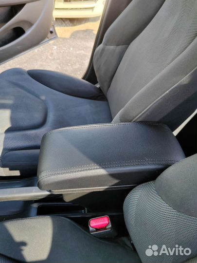 Подлокотник для honda FIT с 2008 по 2013г.в