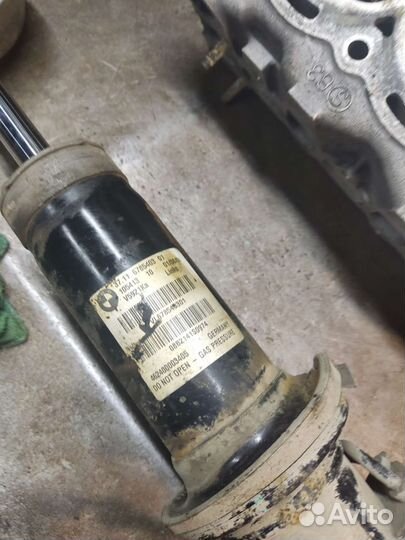 Стойка BMW X6 E71