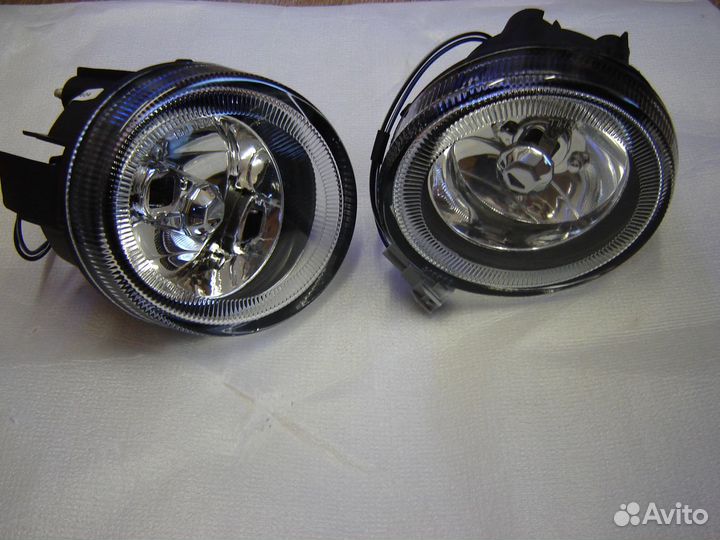 Туманка левая правая nissan AD /avenir 98-05