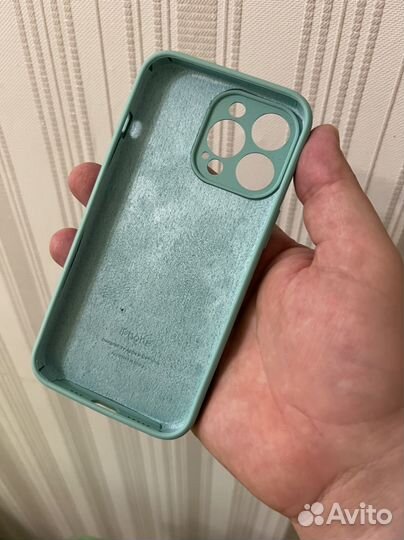 Чехол на iPhone 13 pro новый