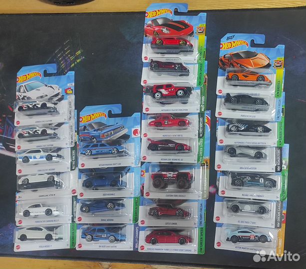 Hot wheels машинки