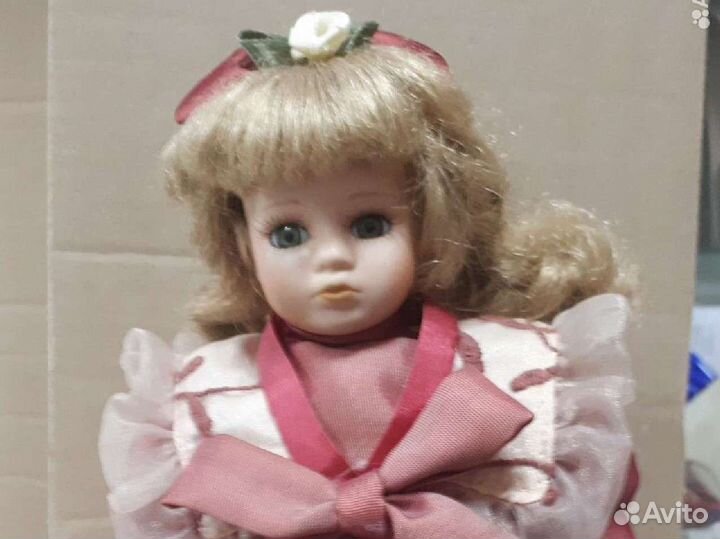 Фарфоровая кукла Remeco collection