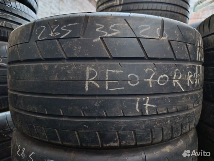 Bridgestone Potenza RE070R 285/35 R20