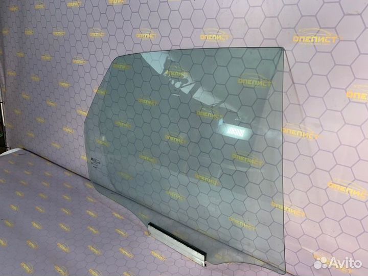 Стекло двери заднее правое Opel Vectra B 2001