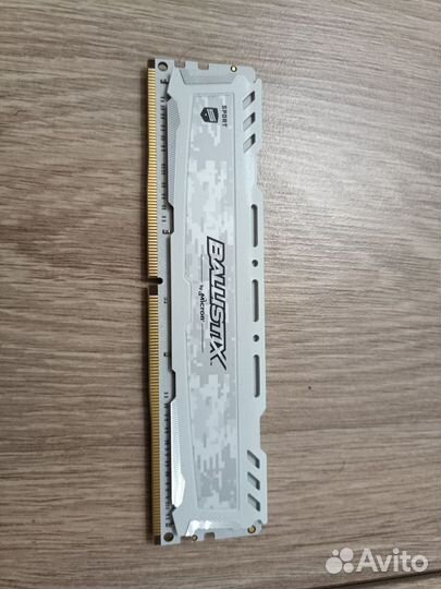 Оперативная память DDR4 16gb Crucial