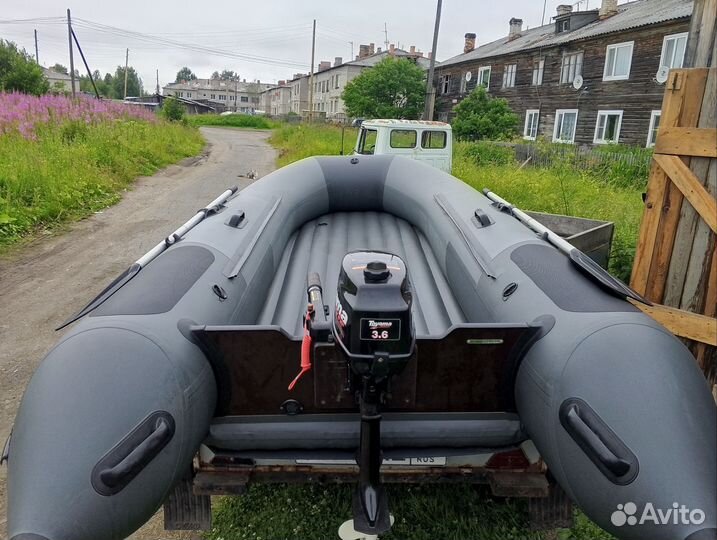 Продам лодку с мотором