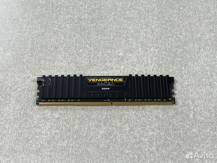 Corsair Vengeance LPX ddr4 8gb 2400