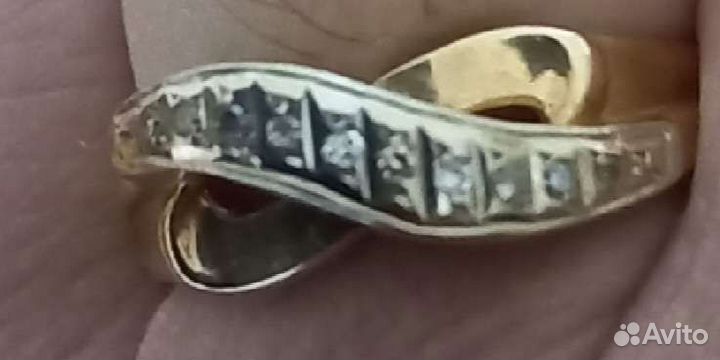 Золотое кольцо с бриллиантами дорожка 10 камней