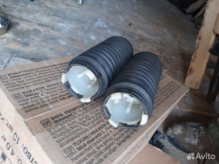 Пыльник +отбойник ford focus 1