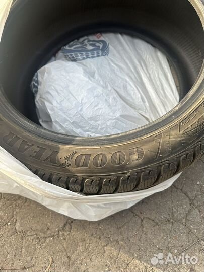 Goodyear UltraGrip Ice 2 235/45 R18