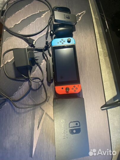 Нинтендо свитч+допы+игра
